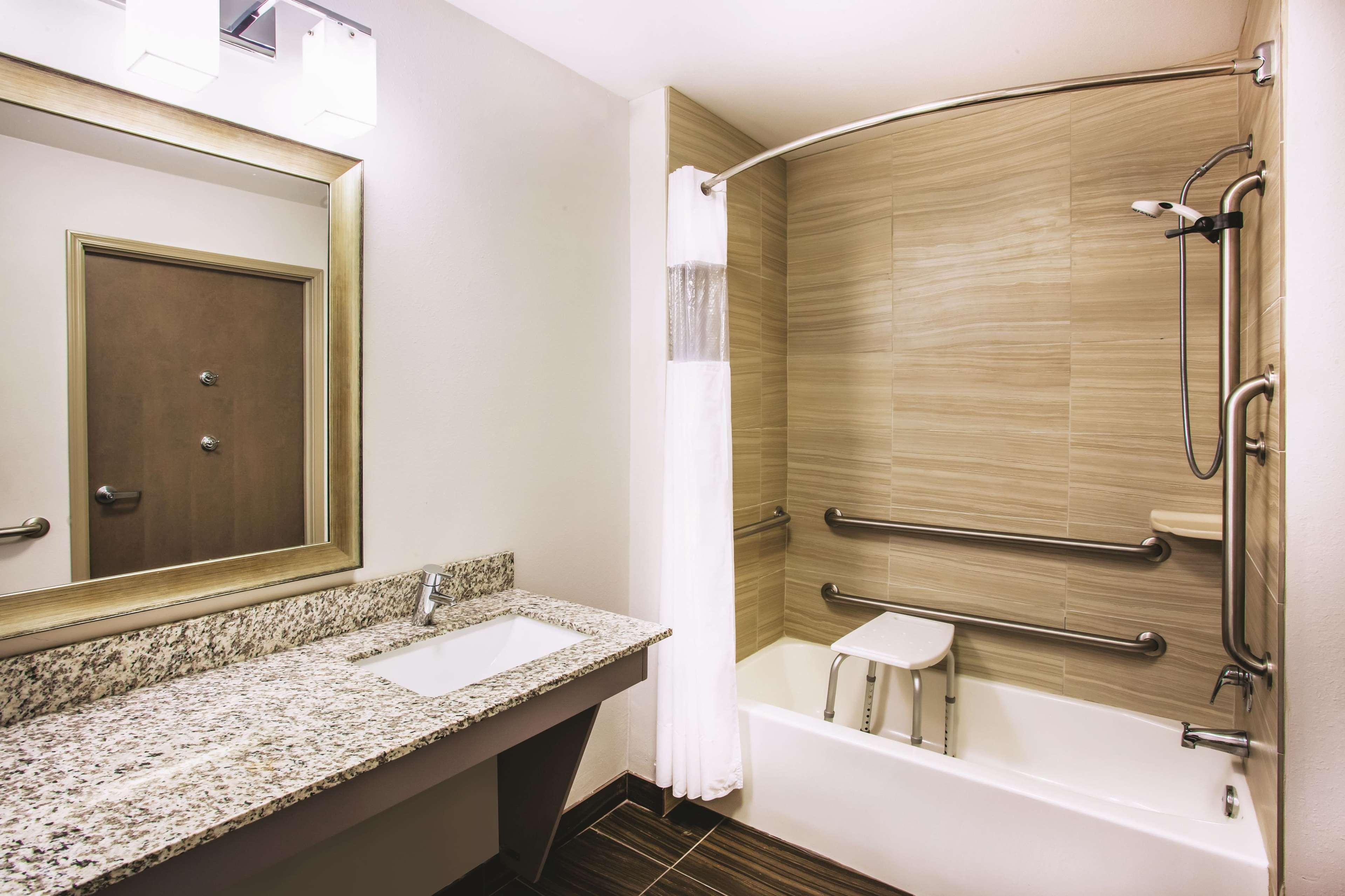 La Quinta By Wyndham St. Paul-Woodbury Exterior foto